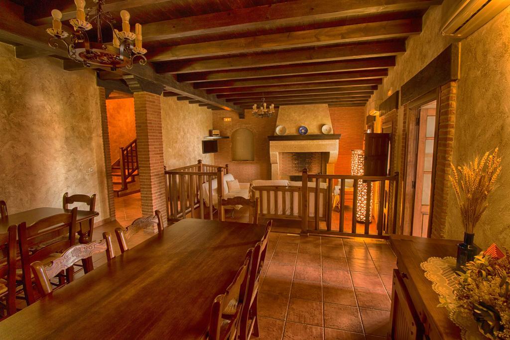 Casa Rural Tia Tomasa Malpartida De Plasencia Exterior photo